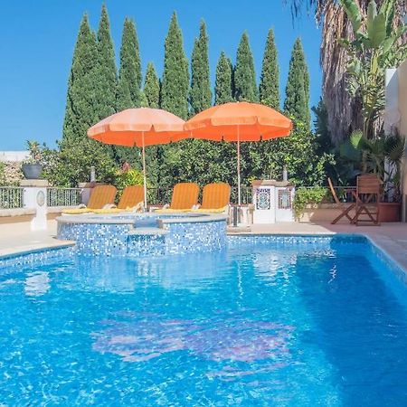 Central Villa Flatlet With Pool - Free Parking And Wifi Lija Экстерьер фото
