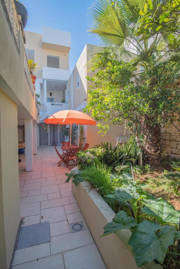 Central Villa Flatlet With Pool - Free Parking And Wifi Lija Экстерьер фото