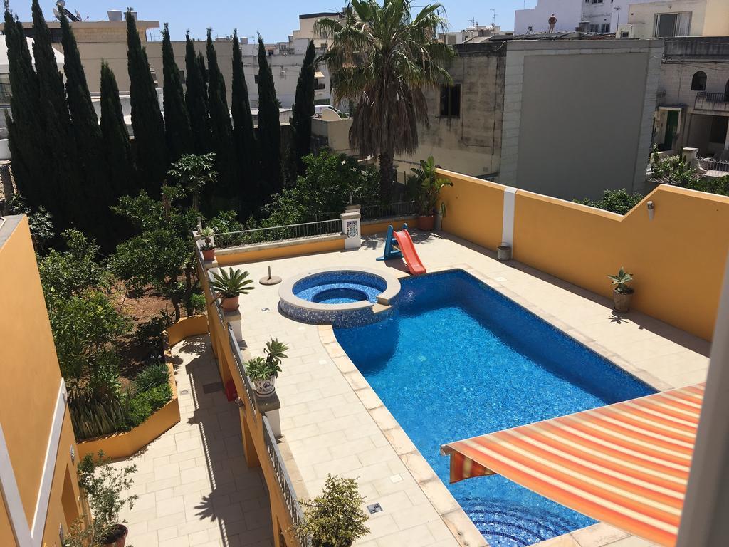 Central Villa Flatlet With Pool - Free Parking And Wifi Lija Экстерьер фото